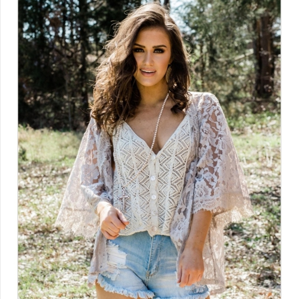 Lace kimono/cardigan